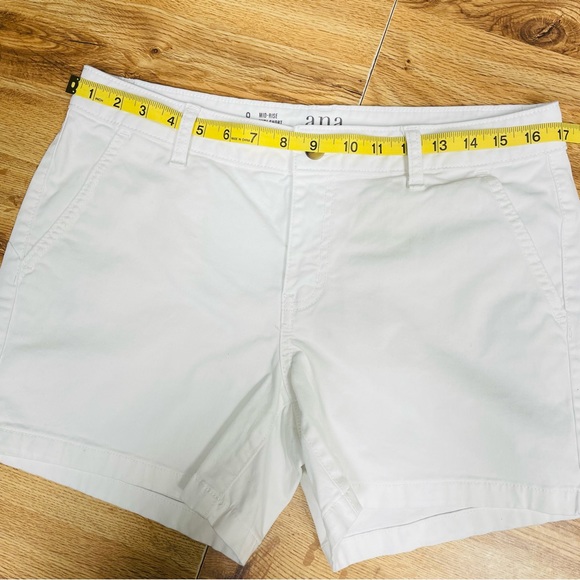 A.N.A. a new approach Mid-Rise MIDI Short 5” INSEAM, Good Condition - Picture 3 of 5